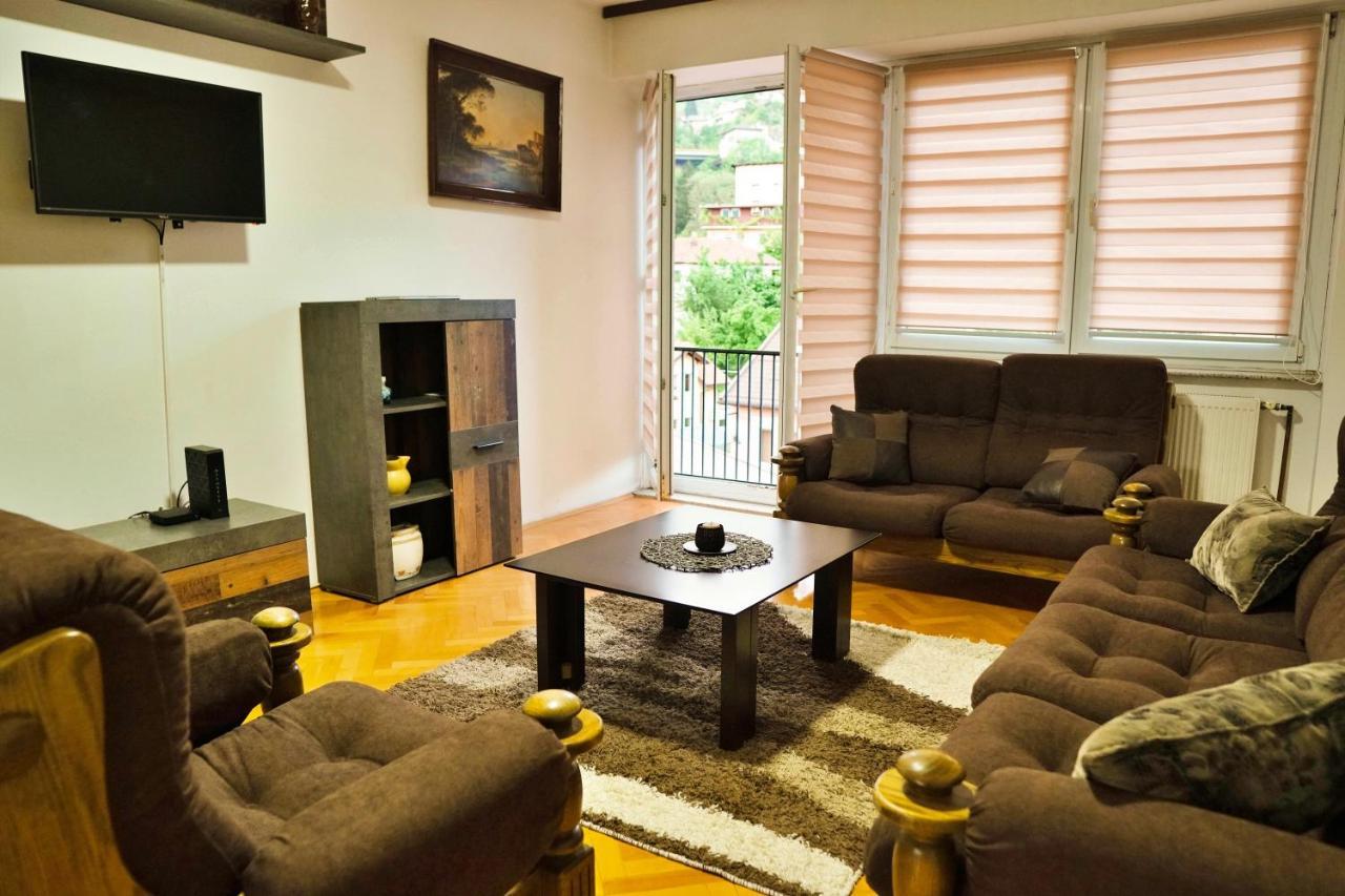 Vijecnica View 2Bdr Apartment With Balcony - Best Location ซาราเยโว ภายนอก รูปภาพ
